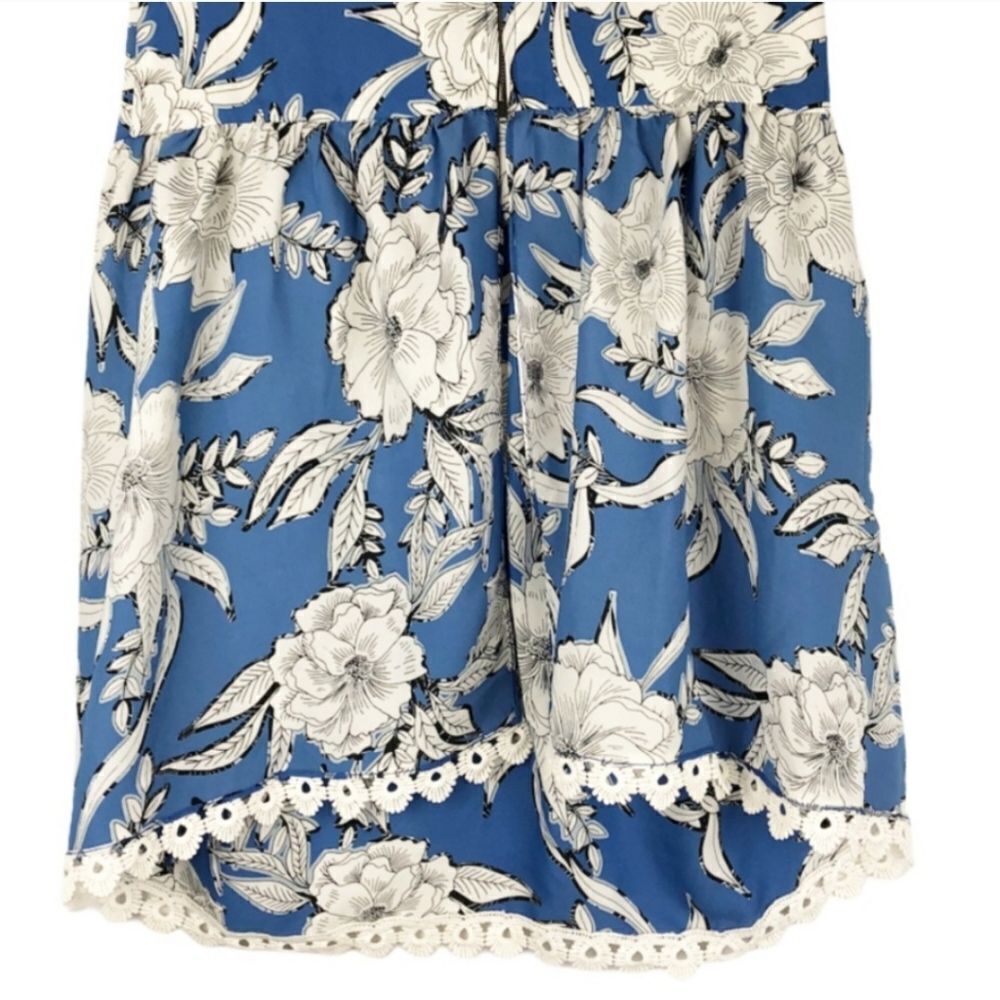 NWT Lovers + Friends Lifes A Beach Floral Top - Picture 11 of 16